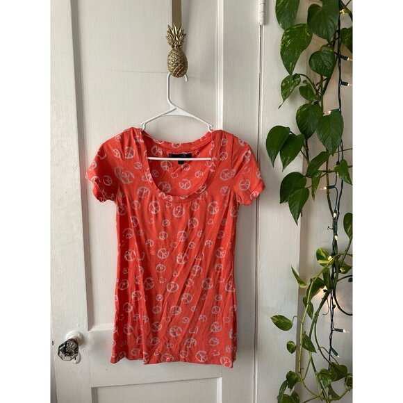 City Streets women’s size medium Peace shirt - Picture 1 of 9